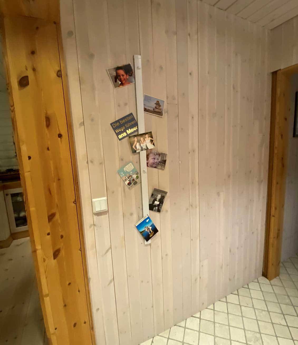 card rail med bilder i hjemmet
